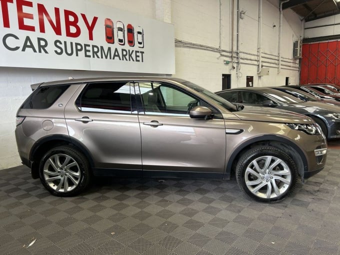 2025 Land Rover Discovery Sport