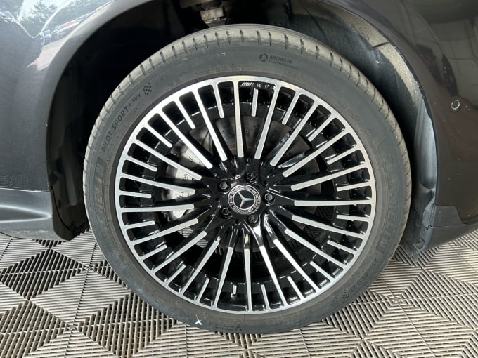 2025 Mercedes-benz Eqc