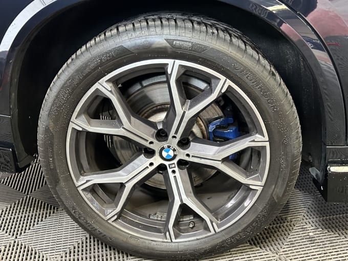 2025 BMW X5