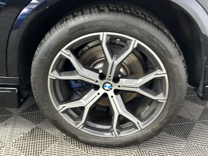 2025 BMW X5