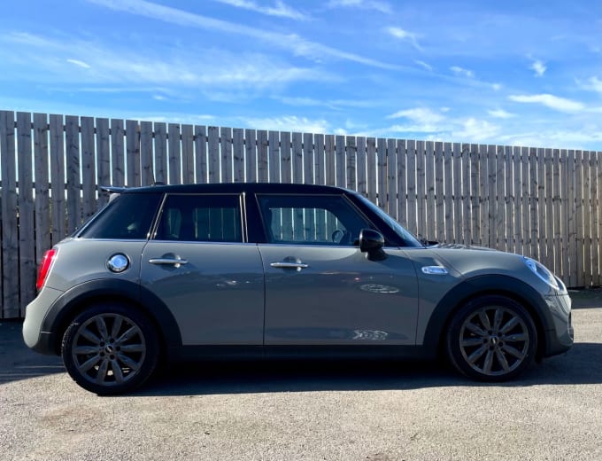 2024 Mini Hatch