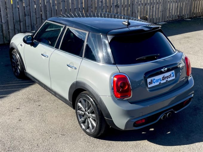 2024 Mini Hatch