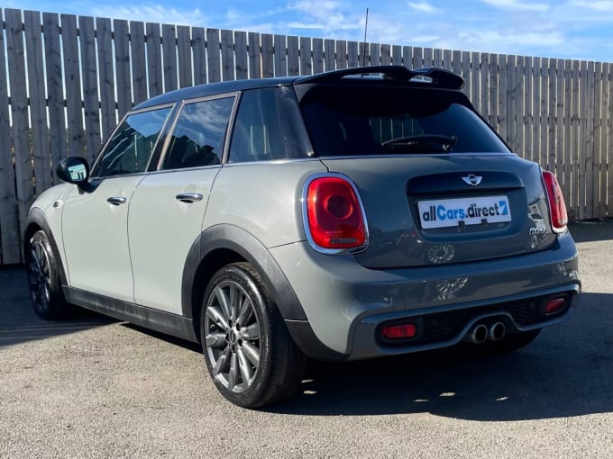 2024 Mini Hatch