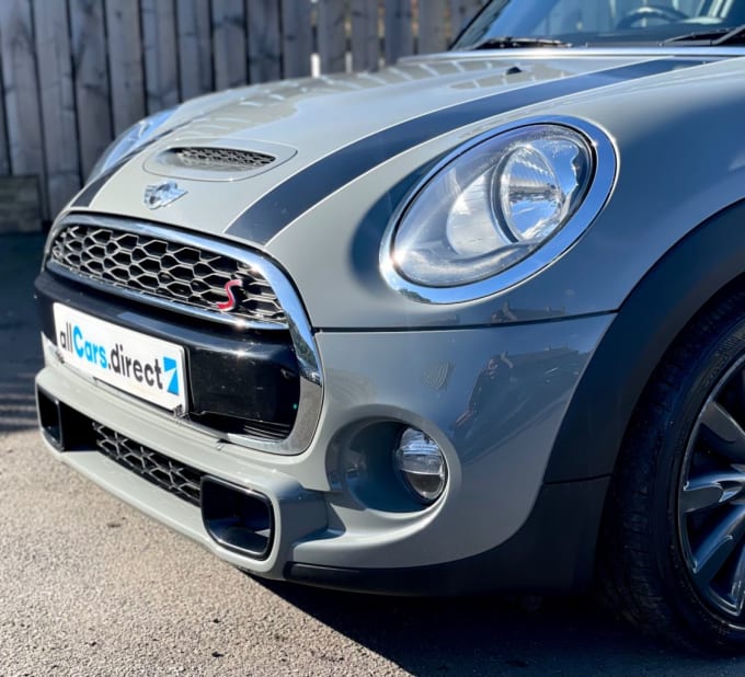 2024 Mini Hatch