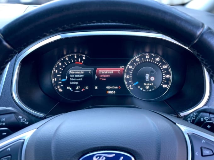 2025 Ford S-max
