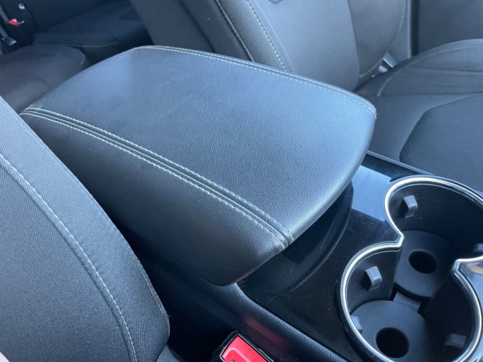 2025 Ford S-max