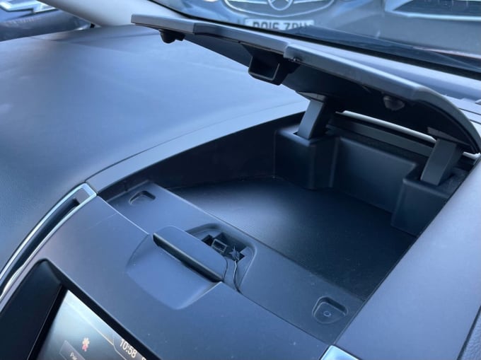 2025 Ford S-max