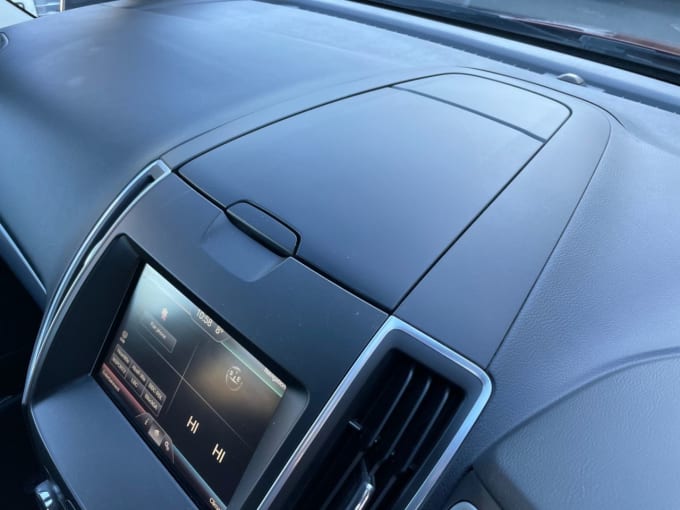 2025 Ford S-max