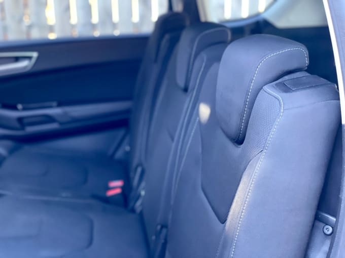 2025 Ford S-max