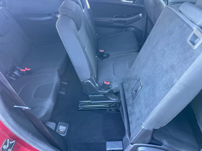 2025 Ford S-max
