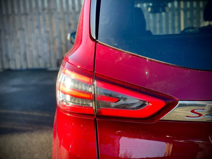 2025 Ford S-max