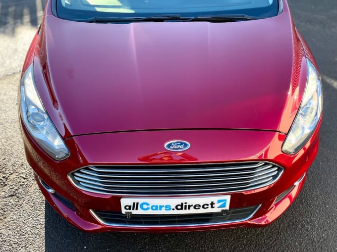 2025 Ford S-max