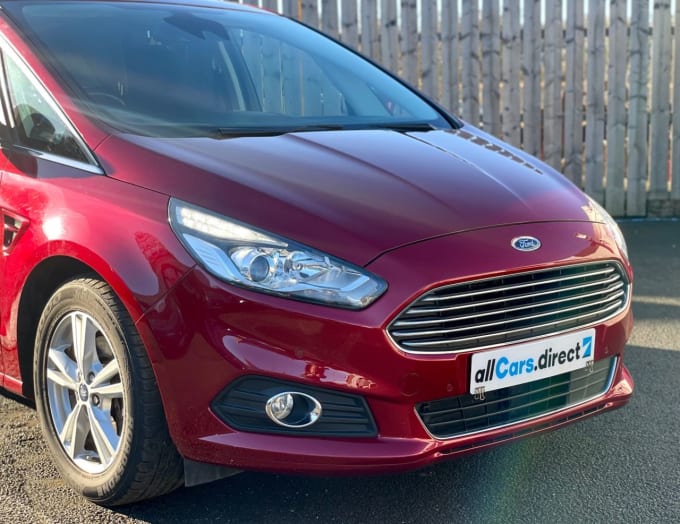2025 Ford S-max