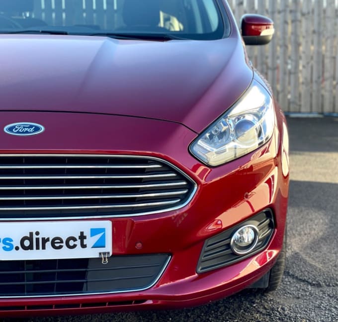 2025 Ford S-max