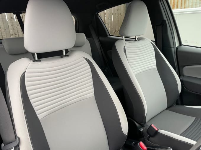 2025 Toyota Yaris