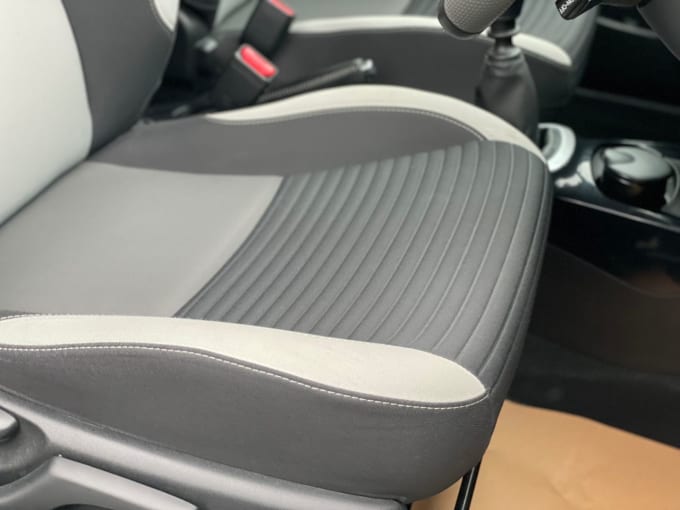 2025 Toyota Yaris