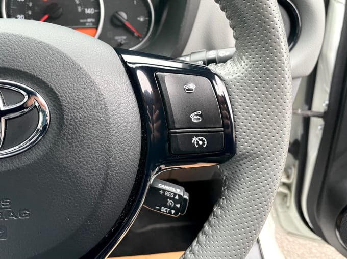 2025 Toyota Yaris