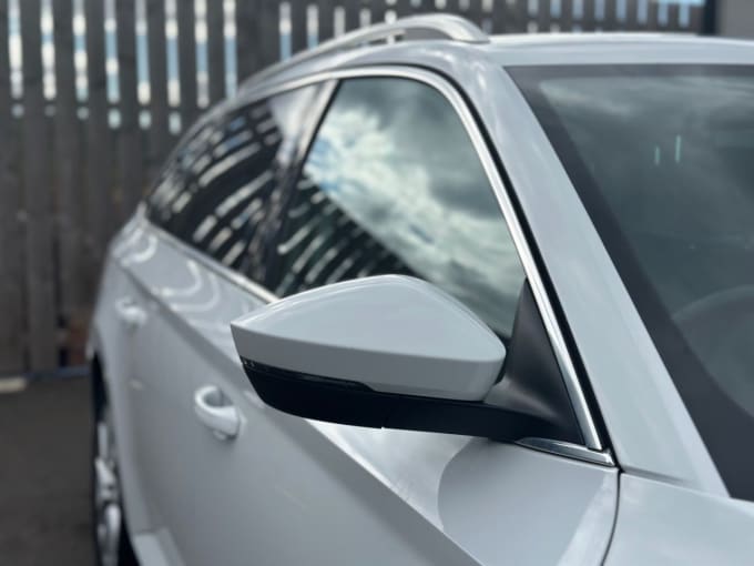 2025 Skoda Superb