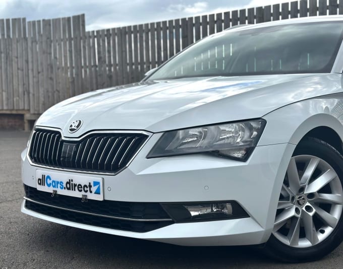 2025 Skoda Superb