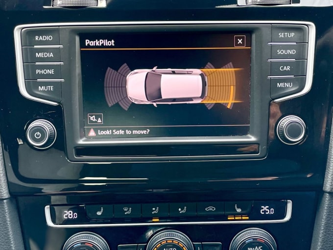 2025 Volkswagen Golf