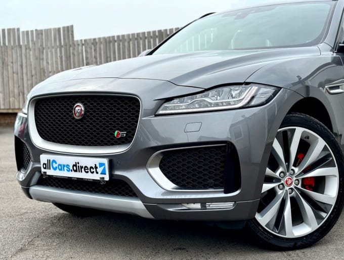 2025 Jaguar F-pace
