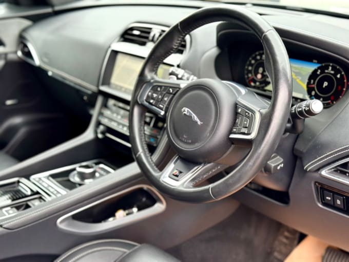 2025 Jaguar F-pace
