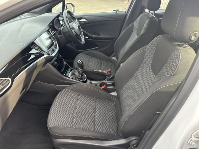 2025 Vauxhall Astra