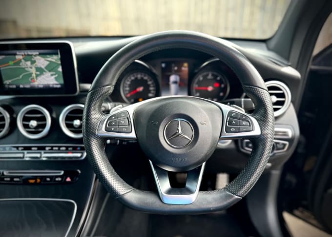 2025 Mercedes-benz Glc