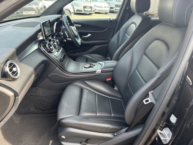 2025 Mercedes-benz Glc