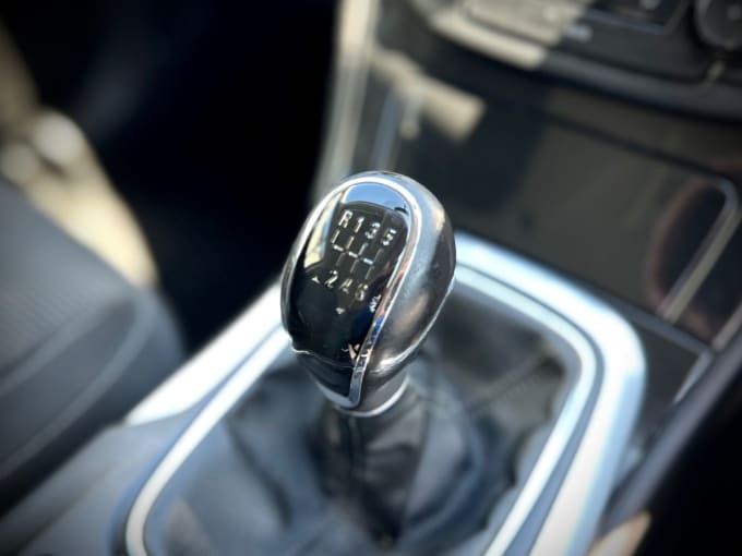 2025 Vauxhall Insignia