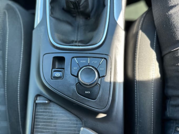 2025 Vauxhall Insignia