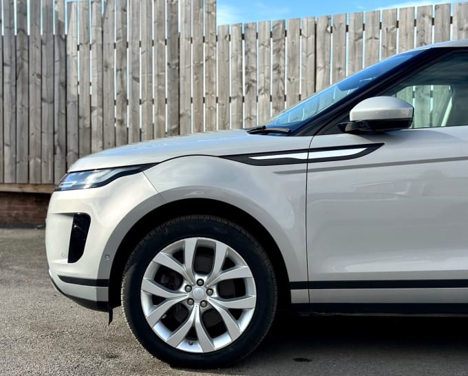 2025 Land Rover Range Rover Evoque