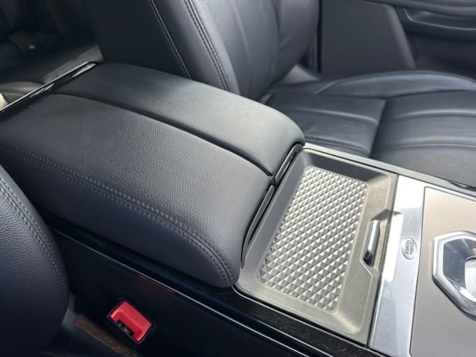 2025 Land Rover Range Rover Evoque