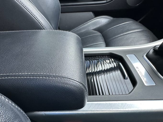 2025 Land Rover Range Rover Evoque