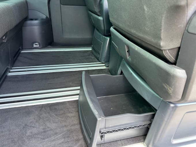 2025 Volkswagen Caravelle