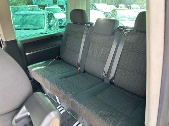 2025 Volkswagen Caravelle