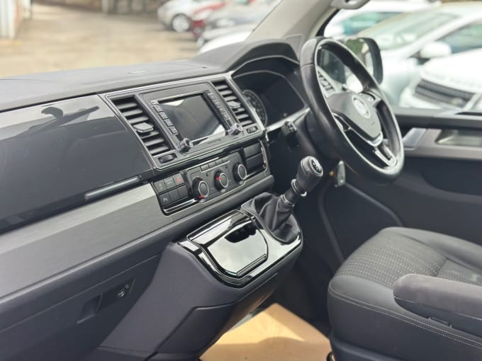 2025 Volkswagen Caravelle