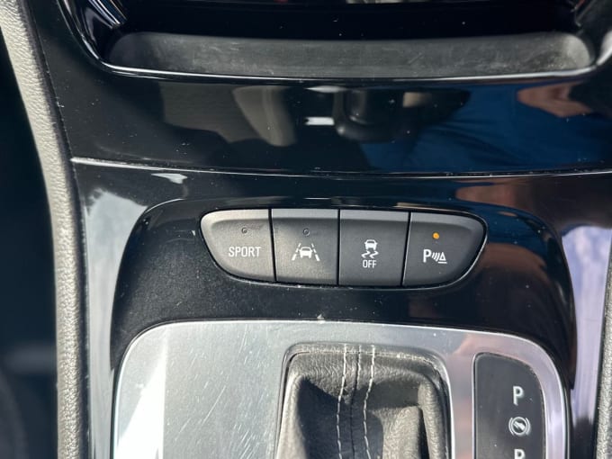 2025 Vauxhall Astra