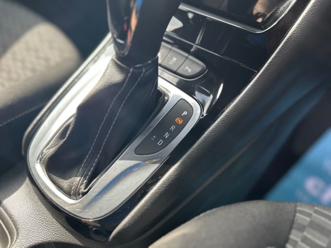 2025 Vauxhall Astra