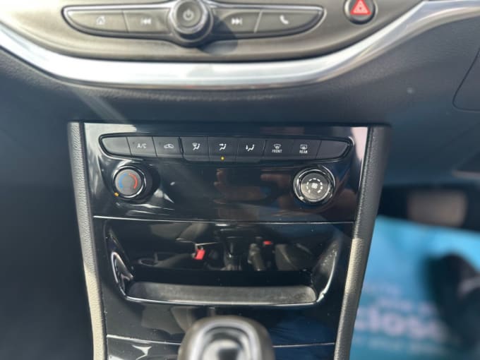 2025 Vauxhall Astra