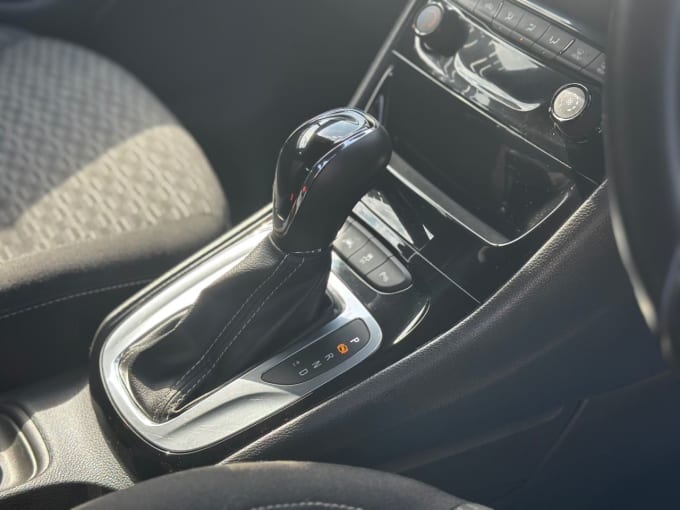 2025 Vauxhall Astra