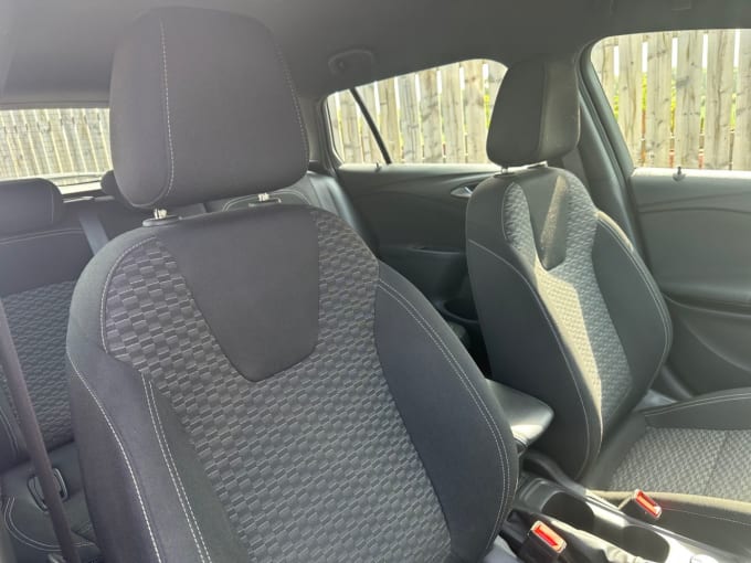 2025 Vauxhall Astra