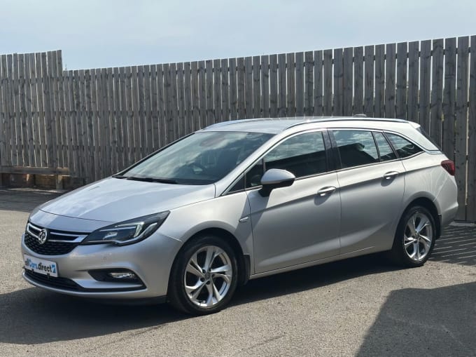 2025 Vauxhall Astra
