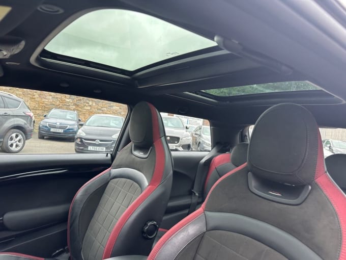 2025 Mini Hatch