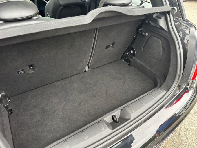 2025 Mini Hatch