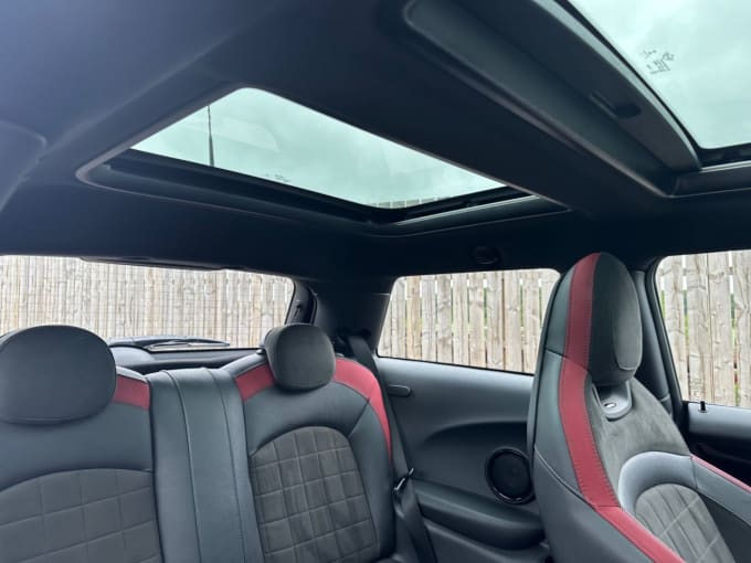 2025 Mini Hatch
