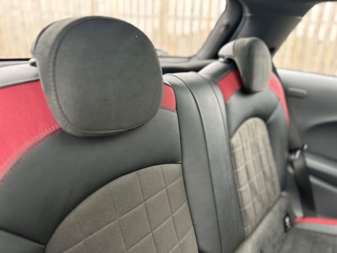2025 Mini Hatch