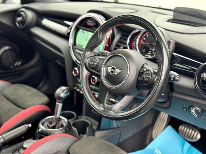 2025 Mini Hatch