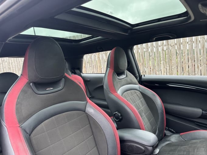 2025 Mini Hatch