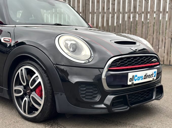 2025 Mini Hatch